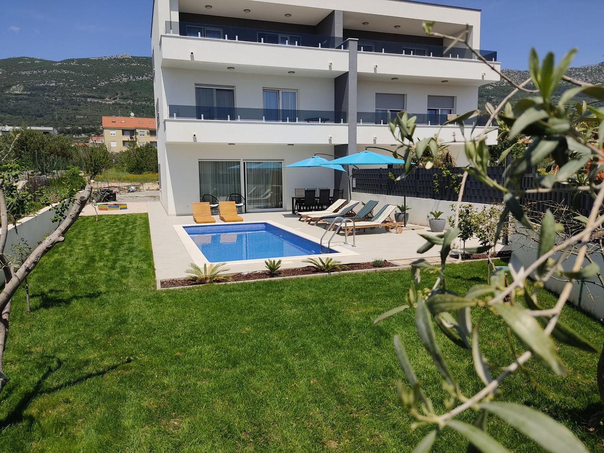 New Villa David, Wi-Fi, Iptv, 5 Bedrooms, 4 Bathrooms คาชเตลา ภายนอก รูปภาพ