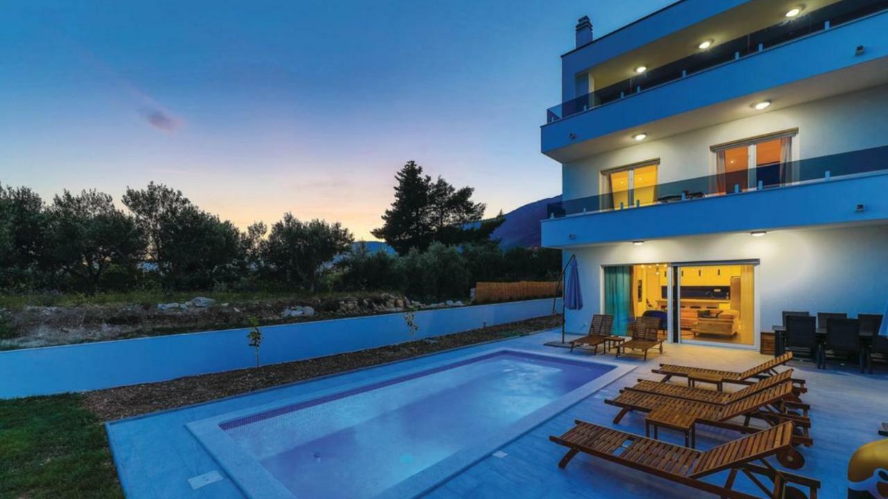 New Villa David, Wi-Fi, Iptv, 5 Bedrooms, 4 Bathrooms คาชเตลา ภายนอก รูปภาพ