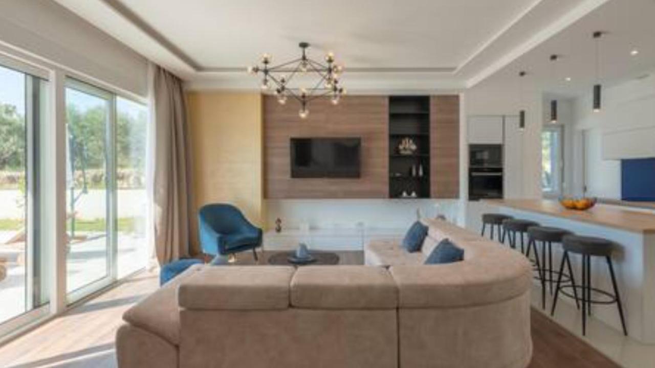 New Villa David, Wi-Fi, Iptv, 5 Bedrooms, 4 Bathrooms คาชเตลา ภายนอก รูปภาพ